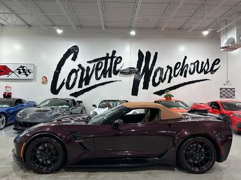 Used 2017 Chevrolet Corvette Grand Sport image 2