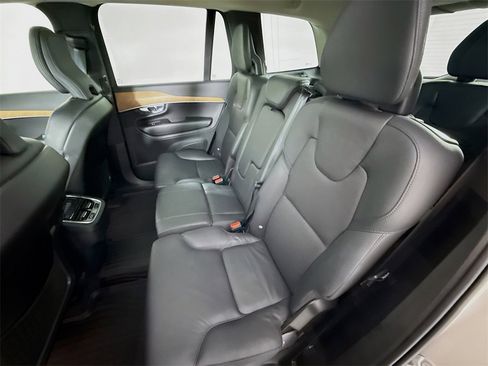 Used 2023 Volvo XC90 B5 Plus w/ Protection Package Premier image 24