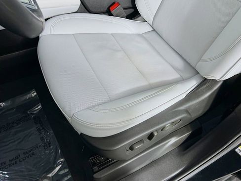 Used 2025 Chevrolet Tahoe Premier image 20