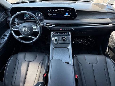 Used 2024 Hyundai Palisade Limited FWD image 13