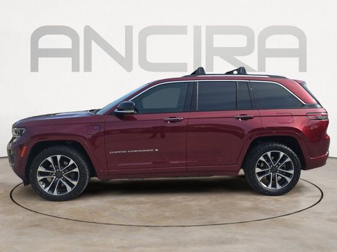 Used 2023 Jeep Grand Cherokee Overland w/ Advanced Protech Group III image 7