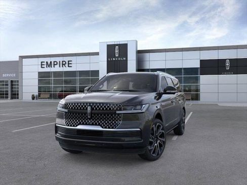 New 2026 Lincoln Navigator L Reserve image 2