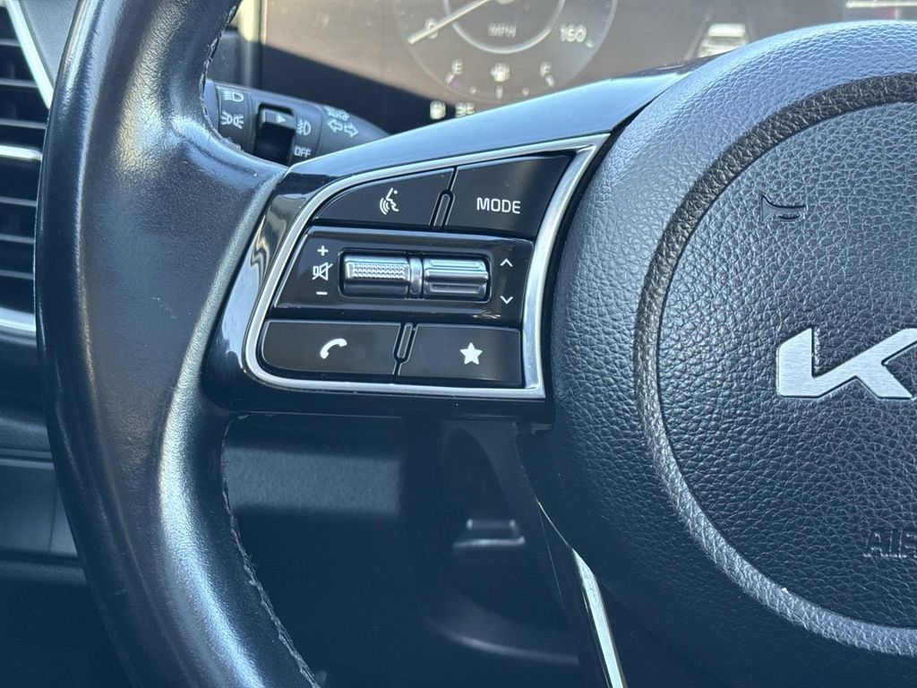 Used 2024 Kia Seltos EX AWD/4WD image 10