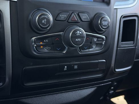 Used 2023 RAM 1500 Classic SLT w/ Electronics Group AWD/4WD image 21