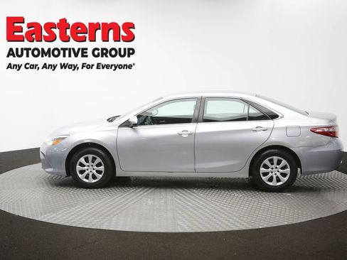 Used 2017 Toyota Camry LE FWD image 59