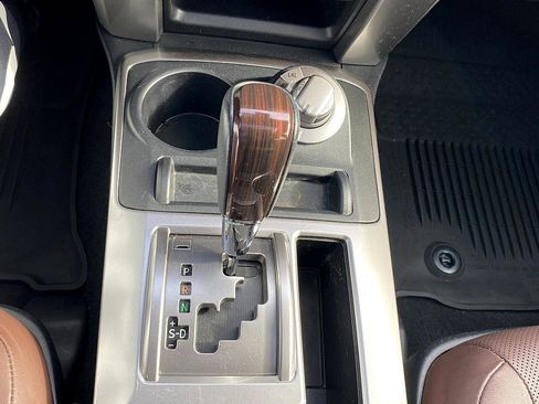 Used 2021 Toyota 4Runner Limited image 18