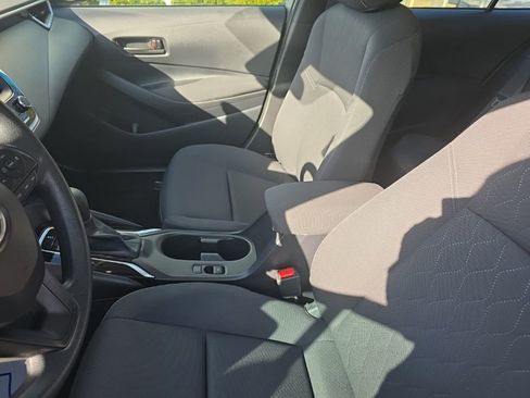 Used 2024 Toyota Corolla LE image 19