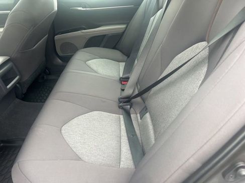 Used 2020 Toyota Camry LE image 8