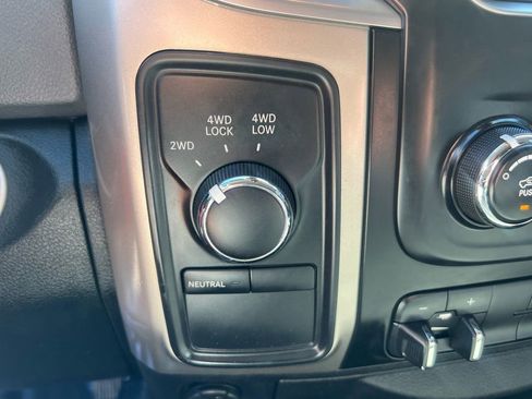 Used 2015 RAM 2500 SLT image 17