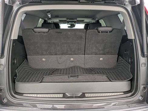 Used 2016 Cadillac Escalade Premium image 11