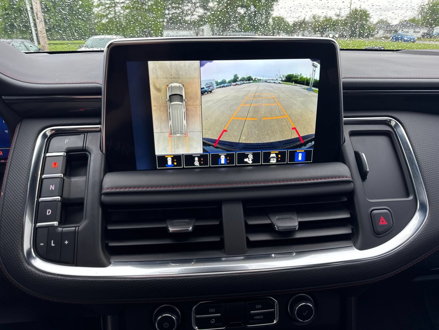 Used 2024 Chevrolet Tahoe RST w/ Luxury Package AWD/4WD image 20
