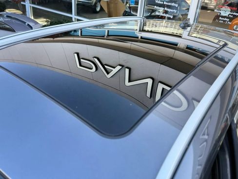 Used 2018 BMW X1 xDrive28i w/ Convenience Package AWD/4WD image 51