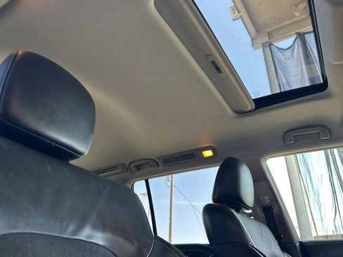Used 2018 INFINITI QX80 4WD w/ Driver Assistance Package image 18