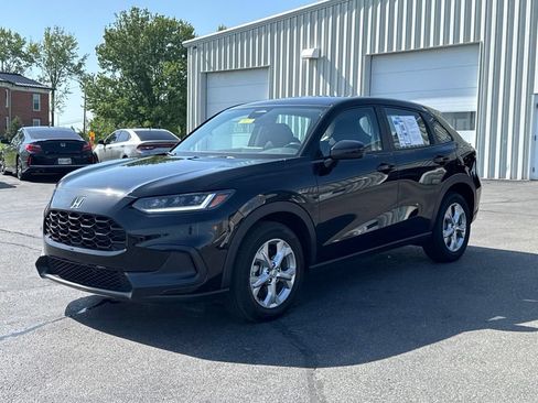 Certified 2024 Honda HR-V LX image 3