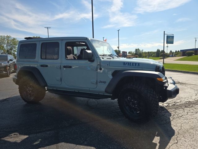 Used 2023 Jeep Wrangler Unlimited w/ Sun & Screen Package AWD/4WD image 8