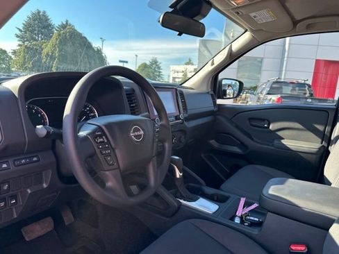 Used 2022 Nissan Frontier S w/ Technology Package AWD/4WD image 13