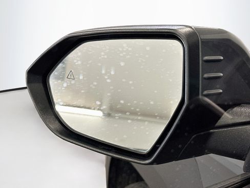 Used 2025 Hyundai Kona SEL AWD/4WD image 16