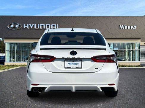 Used 2023 Toyota Camry SE w/ Protection Package (Q2) (TMS) FWD image 5