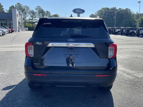 Used 2023 Ford Explorer XLT image 27