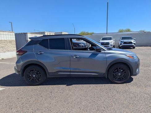 Used 2021 Nissan Kicks SR image 5