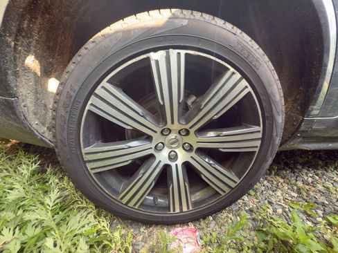 Certified 2022 Volvo XC90 T6 Inscription w/ Advanced Package image 9