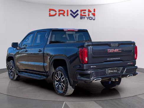 Used 2023 GMC Sierra 1500 AT4 w/ AT4 Premium Package AWD/4WD image 3