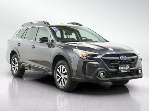 Used 2023 Subaru Outback Premium AWD/4WD image 8