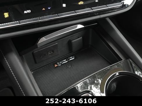 Used 2025 Buick Envision Sport Touring AWD/4WD image 15