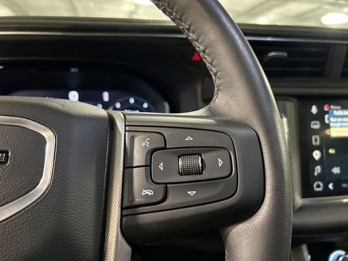 Used 2023 GMC Yukon XL Denali w/ Advanced Technology Package AWD/4WD image 14