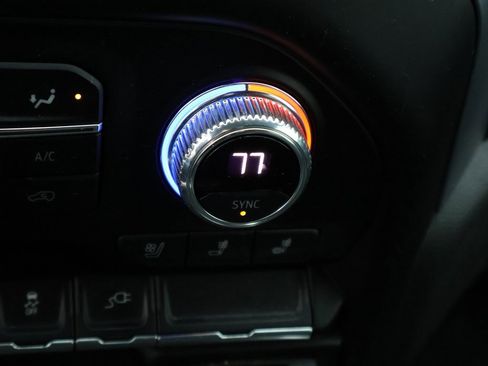 Used 2021 GMC Sierra 1500 SLT w/ SLT Premium Package image 42