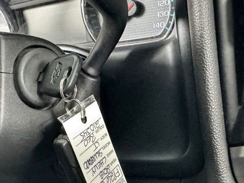 Used 2018 Chevrolet Silverado 1500 LT w/ All Star Edition AWD/4WD image 22