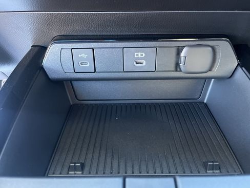 New 2026 Toyota Prius Plug-In Hybrid image 17