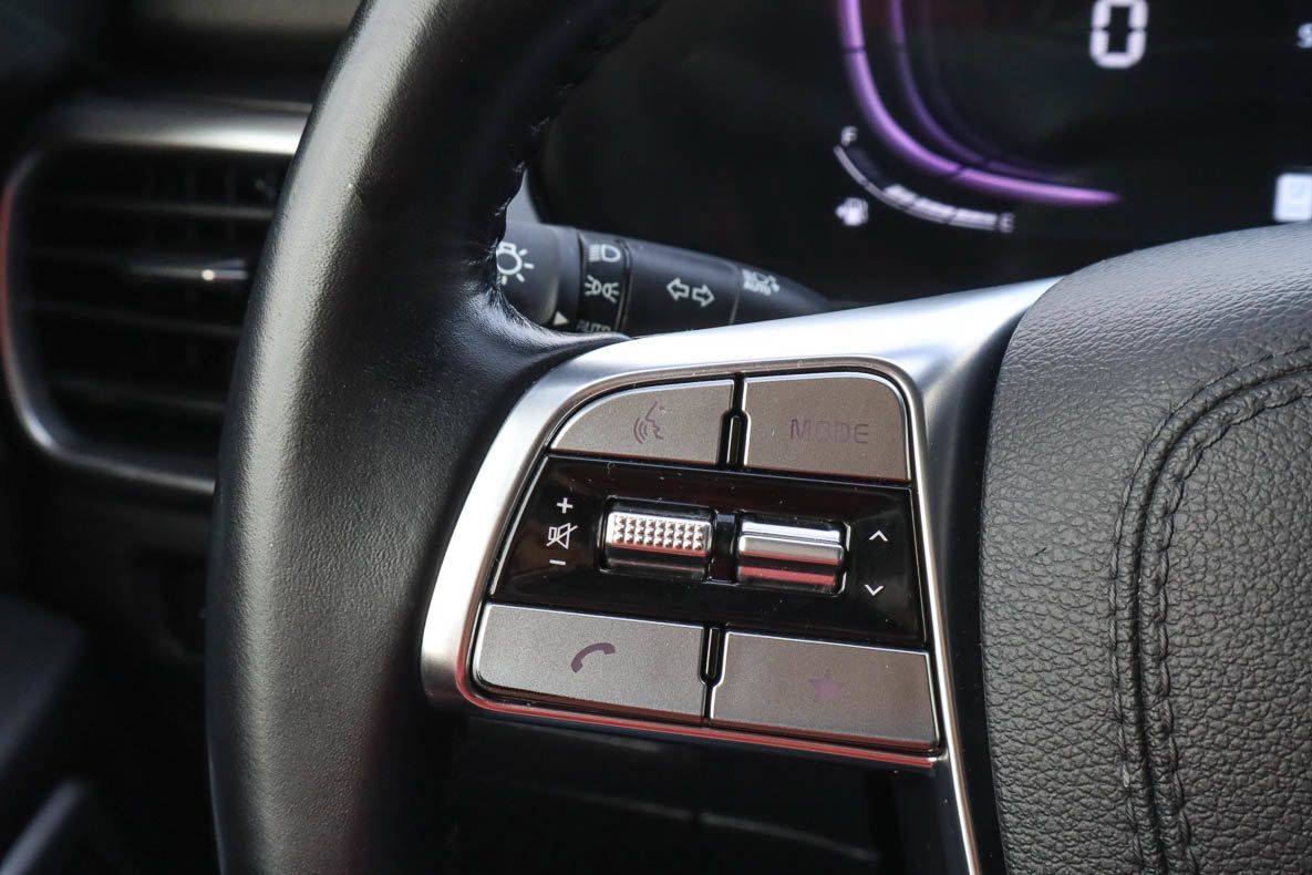 Used 2025 Kia Telluride S AWD/4WD image 32
