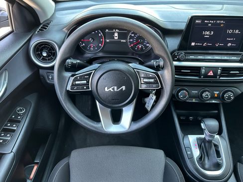 Used 2024 Kia Forte LXS FWD image 15