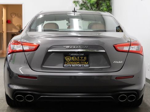 Used 2018 Maserati Ghibli GranLusso RWD image 4