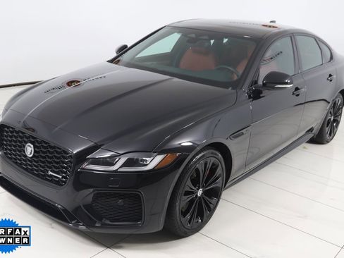 Used 2024 Jaguar XF R-Dynamic SE image 25