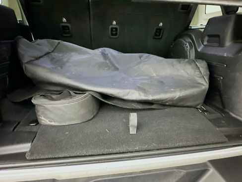 Used 2022 Jeep Wrangler Sahara image 30