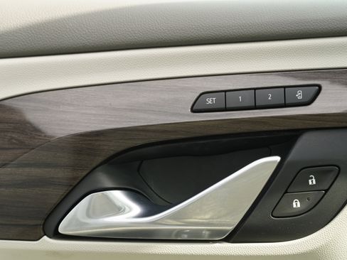 Used 2021 GMC Terrain Denali w/ Denali Premium Package image 16