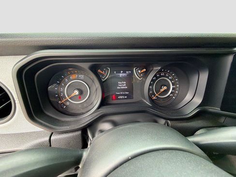 Used 2024 Jeep Wrangler Unlimited Sport AWD/4WD image 40