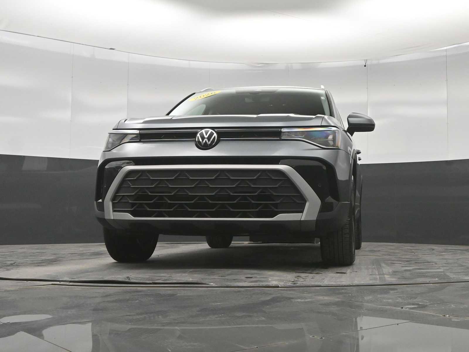 Used 2026 Volkswagen Taos SE AWD/4WD image 35