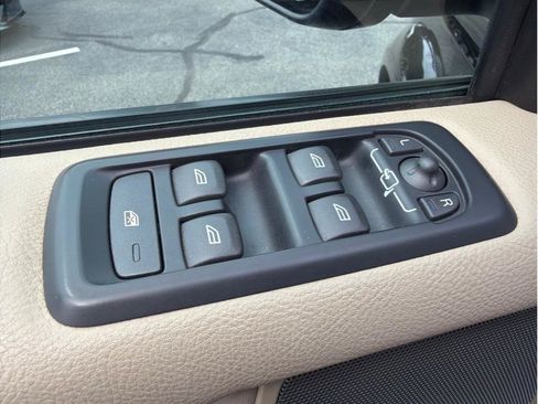 Used 2012 Land Rover LR4 HSE LUX AWD/4WD image 9