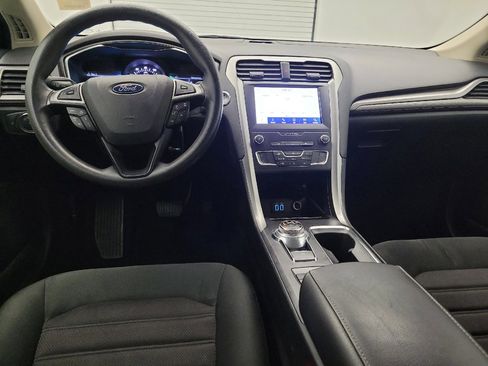 Used 2020 Ford Fusion SE image 22