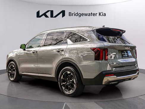 Certified 2026 Kia Sorento S FWD image 4
