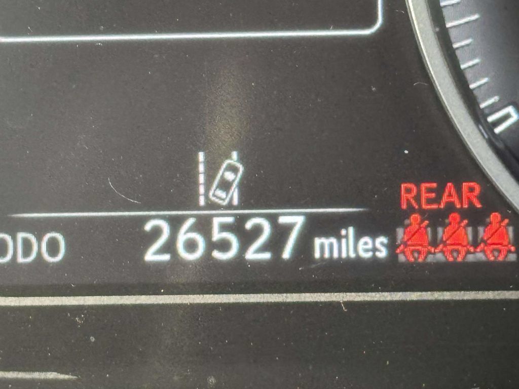 Used 2024 Lexus ES 350 w/ Premium Package FWD image 2