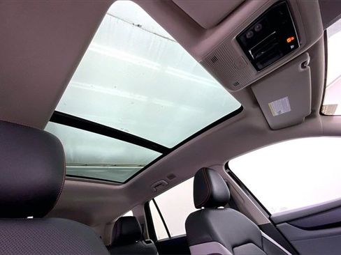 Certified 2025 Volkswagen Atlas Peak Edition SE image 22