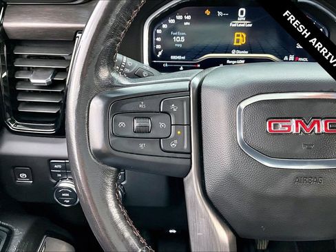 Used 2024 GMC Sierra 2500 AT4X image 12