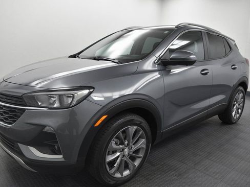 Used 2021 Buick Encore GX Select w/ Advanced Technology Package image 3