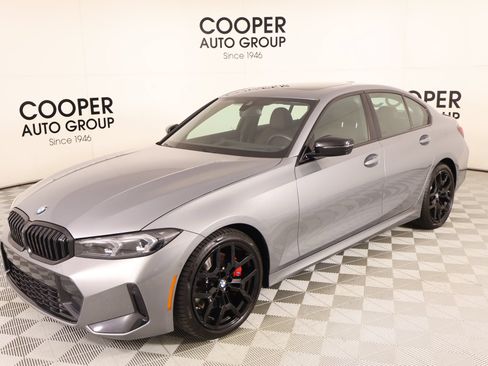 Used 2025 BMW 330i Sedan w/ M Sport Package RWD image 11