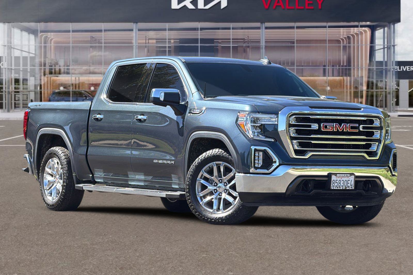Used 2020 GMC Sierra 1500 SLT w/ SLT Premium Package AWD/4WD image 2