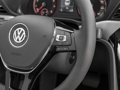 Used 2022 Volkswagen Passat 2.0T image 42